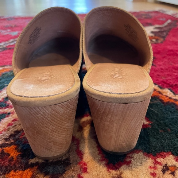 Madewell Ayanna clog in Acorn - Picture 3 of 5